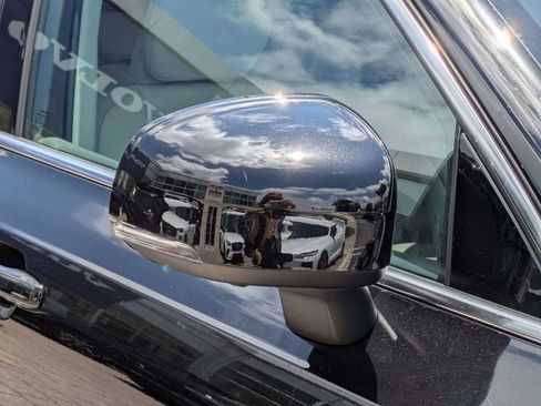 Certified 2024 Volvo XC90 T8 Plus AWD/4WD image 12