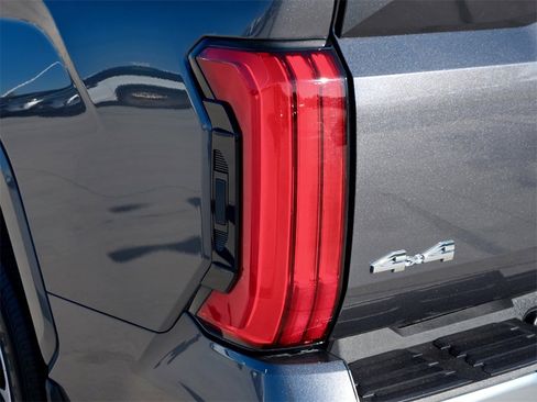 Used 2024 Toyota Tundra Limited image 6