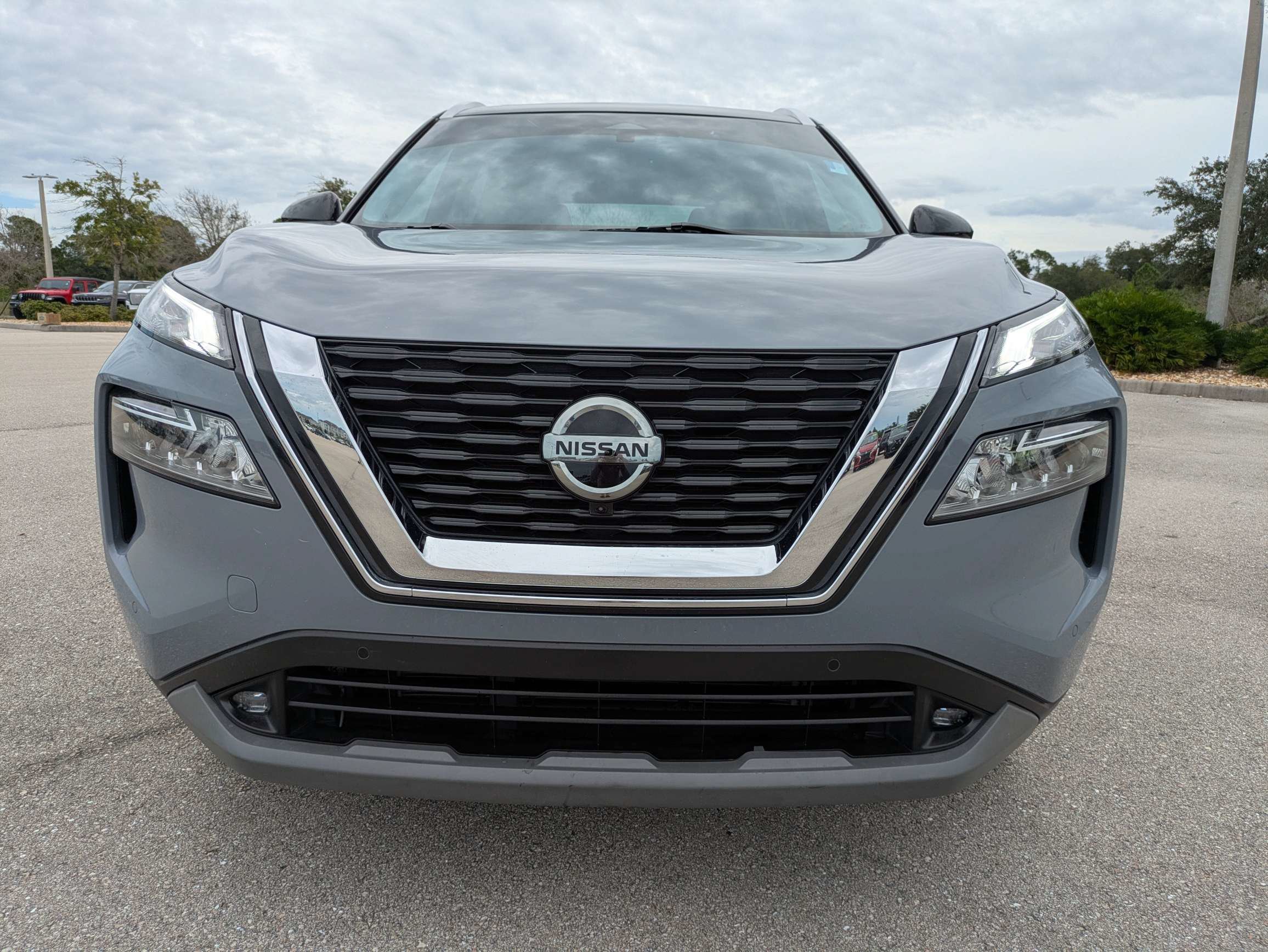 Used 2021 Nissan Rogue SL w/ Premium Package FWD image 9