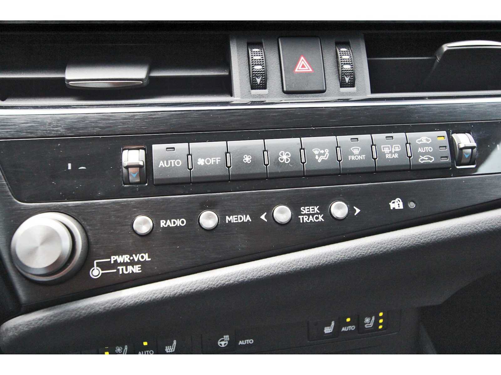 Used 2022 Lexus ES 350 w/ Premium Package FWD image 26