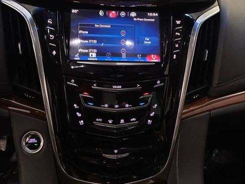 Used 2015 Cadillac Escalade ESV Luxury AWD/4WD image 27