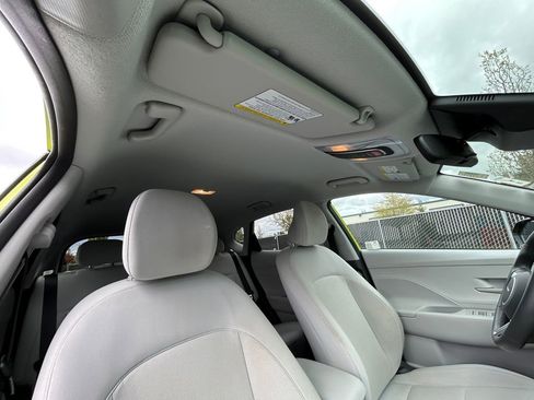 Used 2024 Hyundai Kona SEL FWD image 27