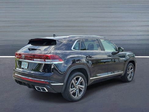 Used 2024 Volkswagen Atlas Cross Sport SEL R-Line AWD/4WD image 3