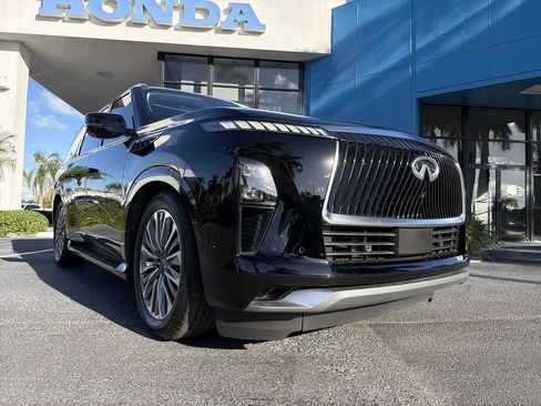Used 2025 INFINITI QX80 Luxe image 18