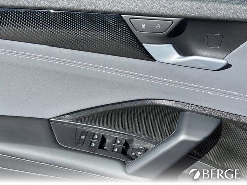 New 2026 Volkswagen Tiguan SE R-Line image 18