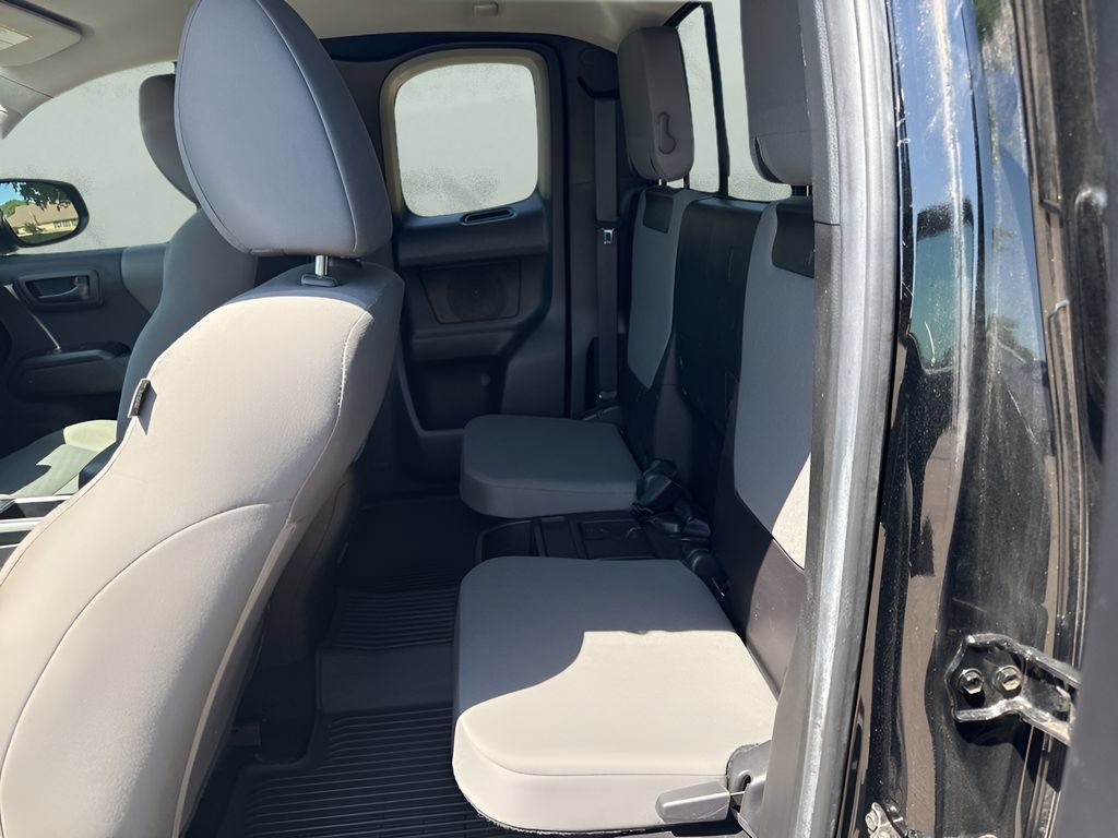 Used 2023 Toyota Tacoma SR AWD/4WD image 10
