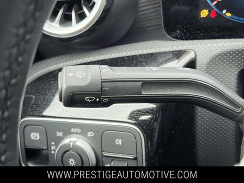 Used 2023 Mercedes-Benz CLA 250 4MATIC image 30