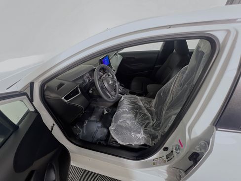 Used 2023 Toyota Corolla LE FWD image 15