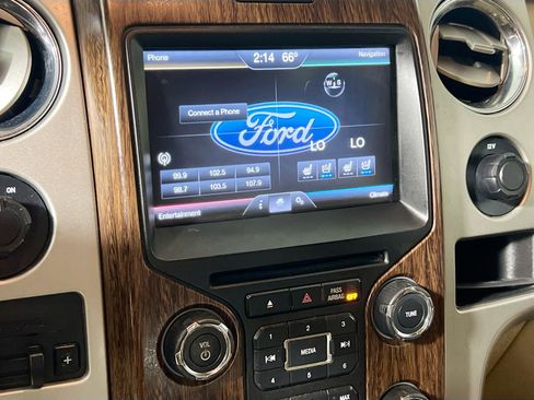 Used 2013 Ford F150 Lariat w/ Mid Equipment Group image 27