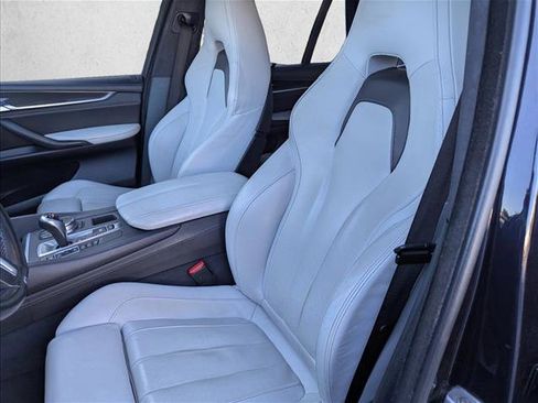 Used 2017 BMW X5 M image 26