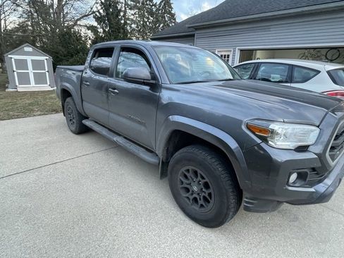Used 2019 Toyota Tacoma SR5 image 6