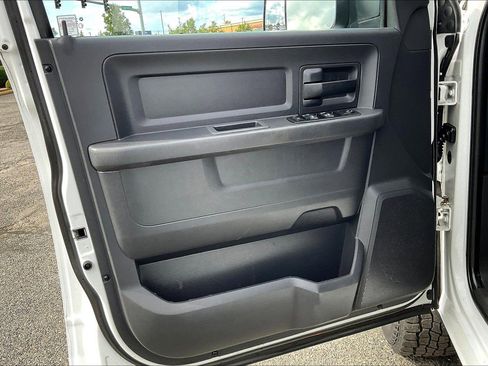 Used 2012 RAM 3500 ST w/ Chrome Appearance Group image 21