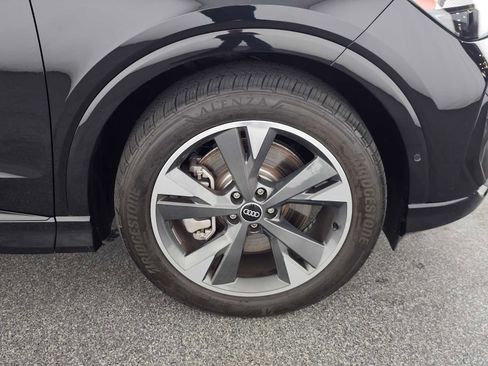 Used 2024 Audi Q4 e-tron Premium Plus w/ Premium Plus image 9