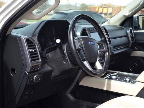 Used 2019 Ford Expedition Platinum image 15