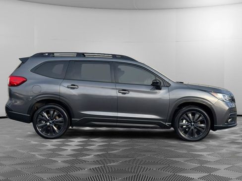 Used 2022 Subaru Ascent Onyx Edition image 3