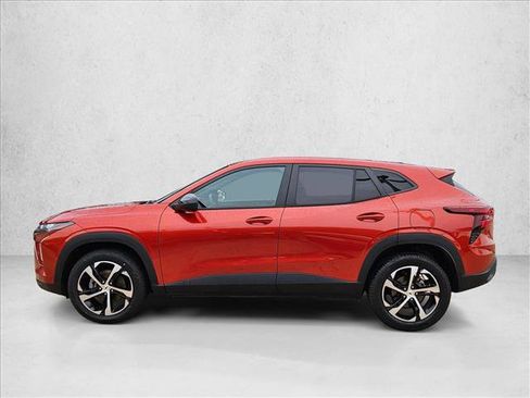 Used 2024 Chevrolet Trax RS w/ Driver Confidence Package image 9