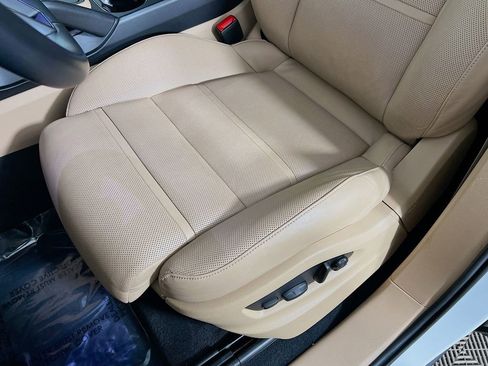 Used 2023 Porsche Cayenne S AWD/4WD image 20