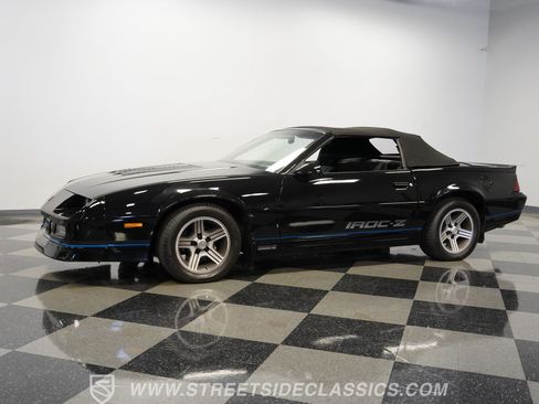Used 1988 Chevrolet Camaro LT RWD image 7