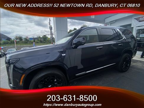Used 2025 Cadillac Escalade Premium Luxury w/ Touring Package AWD/4WD image 3