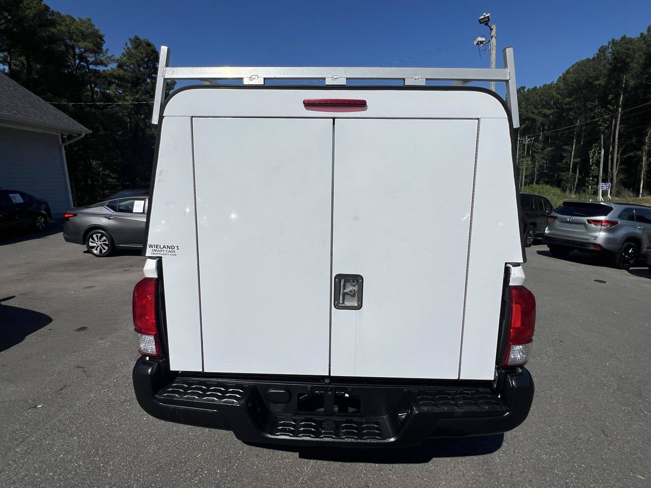 Used 2016 Toyota Tacoma SR RWD image 4