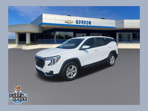 Used 2023 GMC Terrain SLE FWD image 1