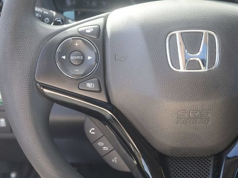 Used 2021 Honda HR-V EX image 8