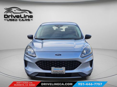 Used 2022 Ford Escape SE FWD image 2
