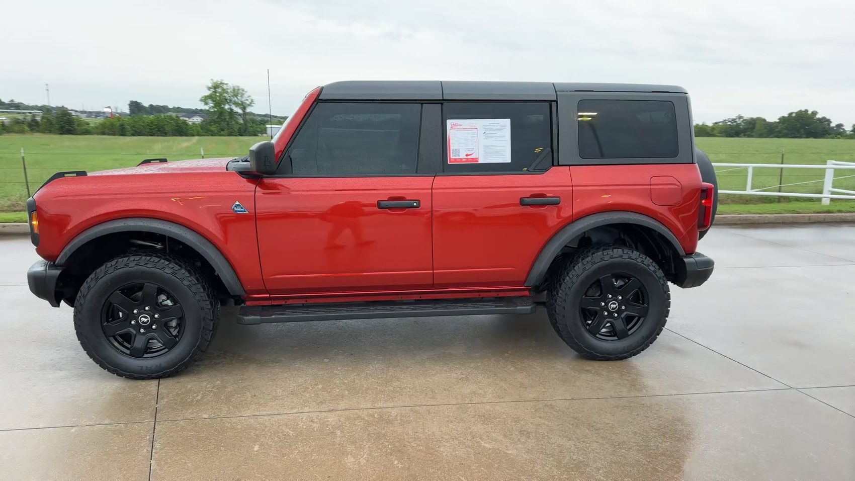 Used 2022 Ford Bronco Black Diamond AWD/4WD image 4