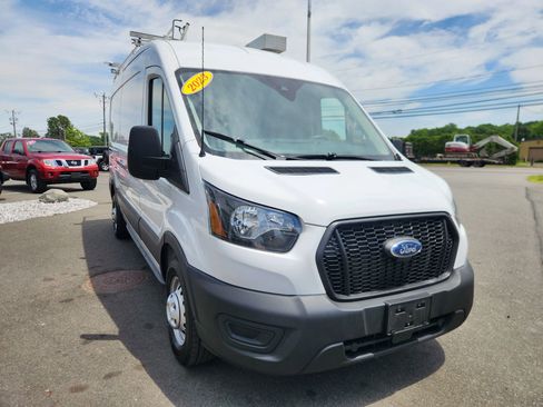 Used 2023 Ford Transit 250 Medium Roof AWD w/ Load Area Protection Package image 19