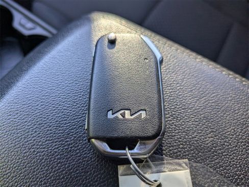 Used 2023 Kia Sportage LX image 26