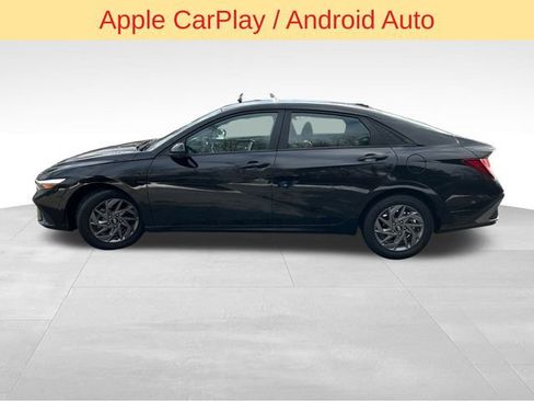 Used 2024 Hyundai Elantra SEL image 5