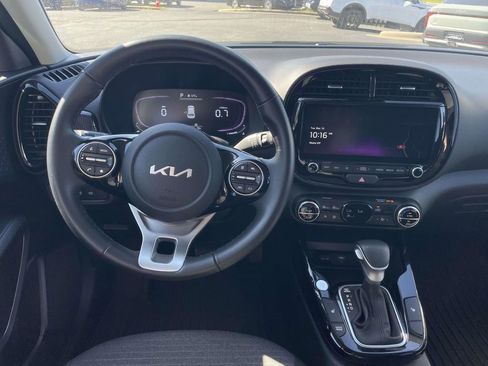 Used 2023 Kia Soul EX image 26