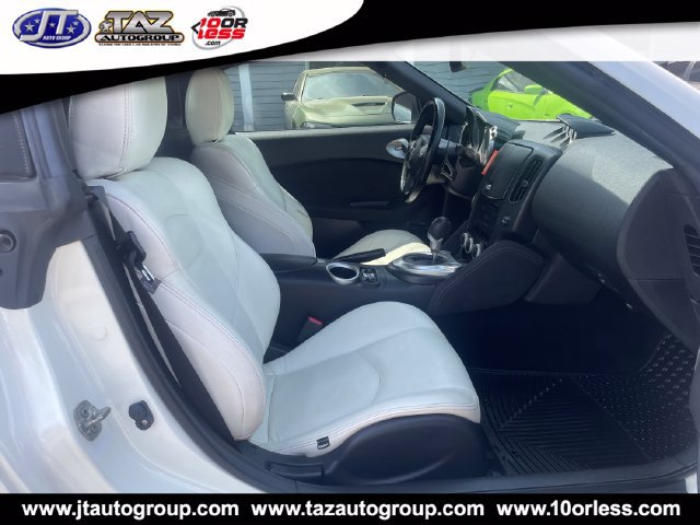 Used 2013 Nissan 370Z Roadster RWD image 12