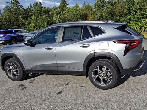 New 2025 Chevrolet Trax LT w/ Driver Confidence Package image 42