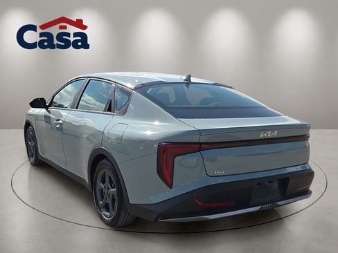 Used 2025 Kia K4 FWD image 2