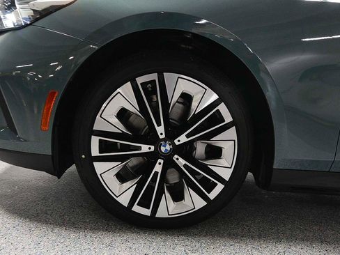 New 2026 BMW 530i w/ Premium Package image 5