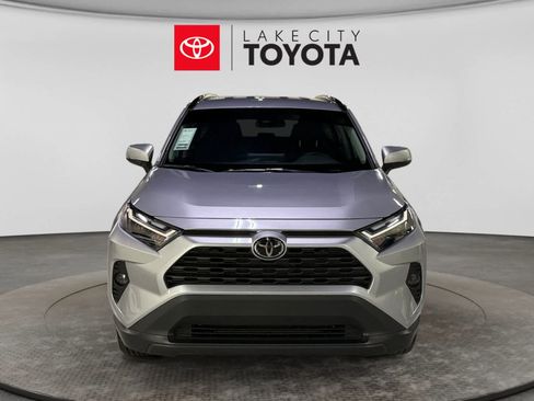 Used 2025 Toyota RAV4 XLE FWD image 14