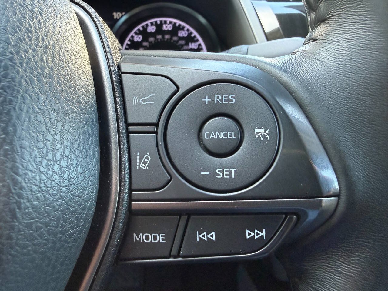 Used 2021 Toyota Camry XSE FWD image 39