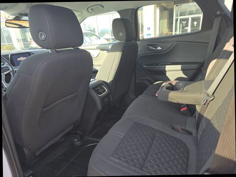 Used 2020 Chevrolet Blazer LT image 12