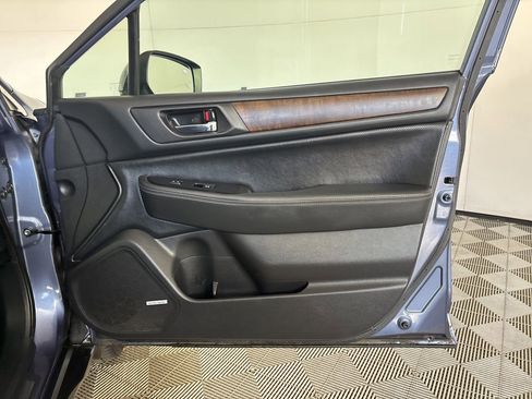 Used 2015 Subaru Outback 2.5i Limited AWD/4WD image 29