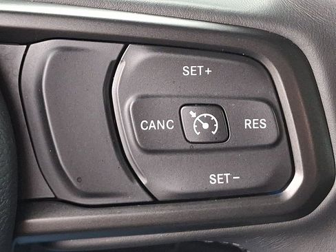 Used 2022 Jeep Wrangler Unlimited Sport image 22