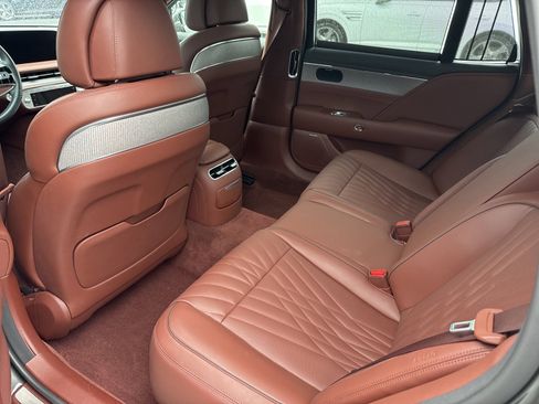 Used 2023 Genesis G90 3.5T image 5