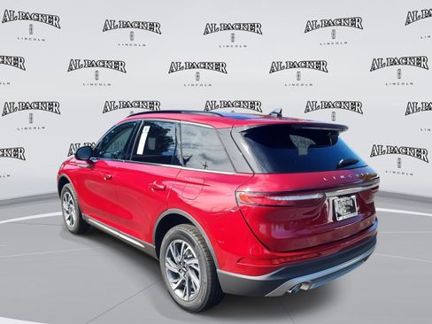 New 2026 Lincoln Corsair Premiere image 3