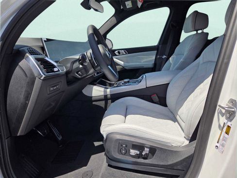 New 2026 BMW X5 sDrive40i w/ M Sport Package RWD image 8