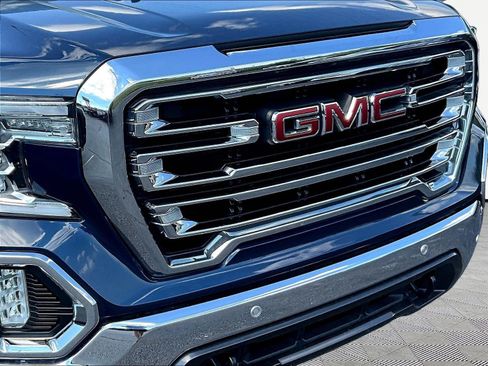 Used 2019 GMC Sierra 1500 SLT w/ SLT Premium Plus Package AWD/4WD image 32