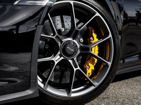 Used 2022 Porsche 911 GT3 RWD image 10