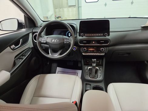 Used 2023 Hyundai Kona Limited AWD/4WD image 12