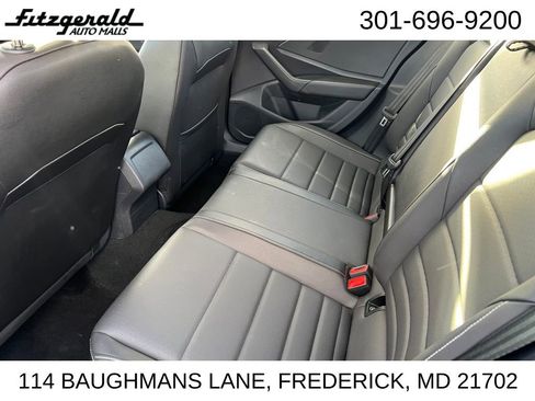 Used 2024 Volkswagen Jetta SE image 11