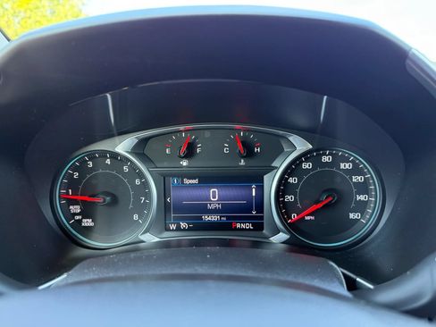 Used 2019 Chevrolet Equinox LT FWD image 13