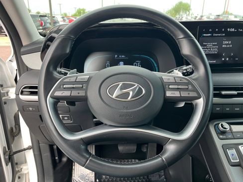 Used 2025 Hyundai Palisade SEL FWD image 18